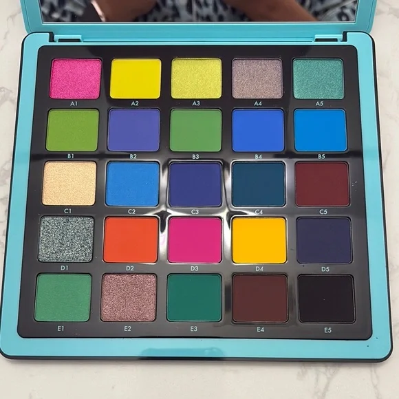 🆕ABH Norvina Collection Palette Vol 2 - Picture 3 of 5